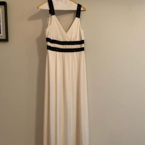 Long, fancy BCBG dress - Picture 1 of 3